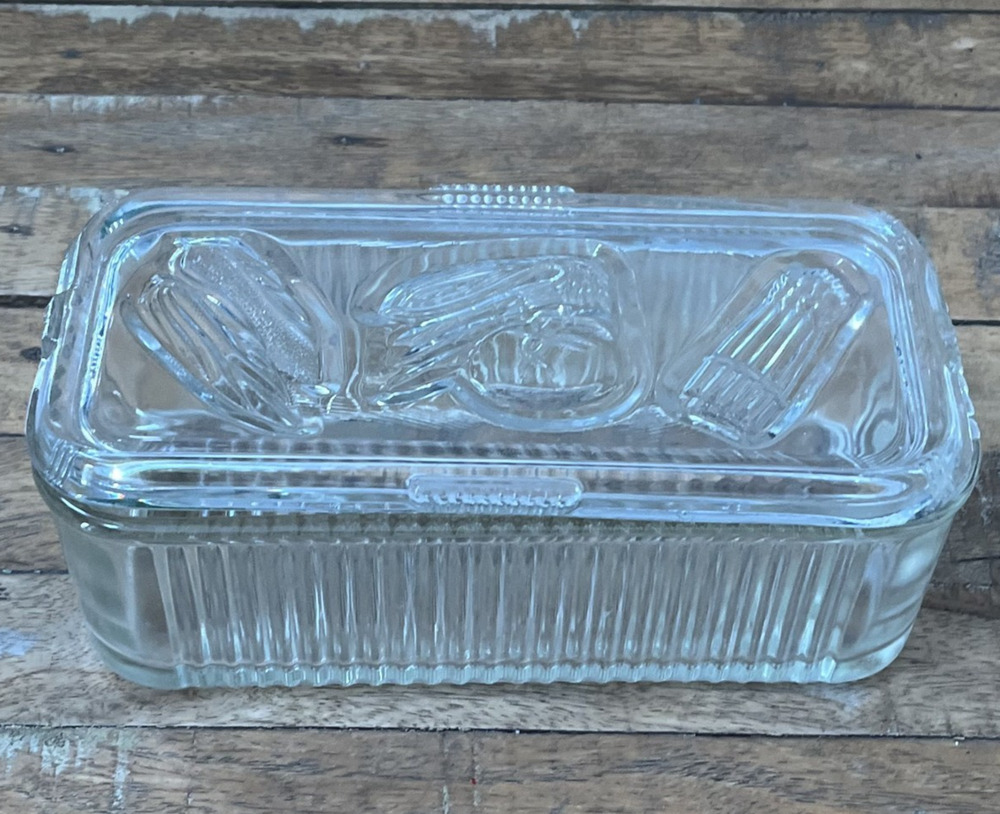 1940s Federal Glass Clear Ribbed Vegetable Harvest Refrigerator Dish